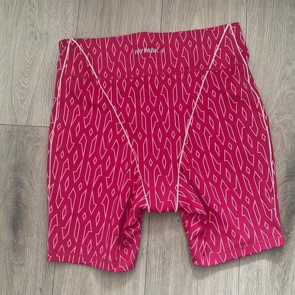 IVY PARK | Adidas pink monogram shorts - Picture 5 of 7